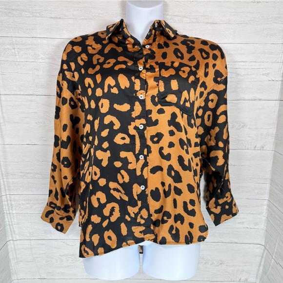 NWT Umgee Large gold black Leopard button blouse quiet luxury old money women - Picture 2 of 10
